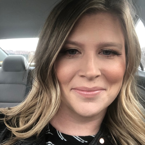 Meet your Posher, Megan - Picture 1 of 1